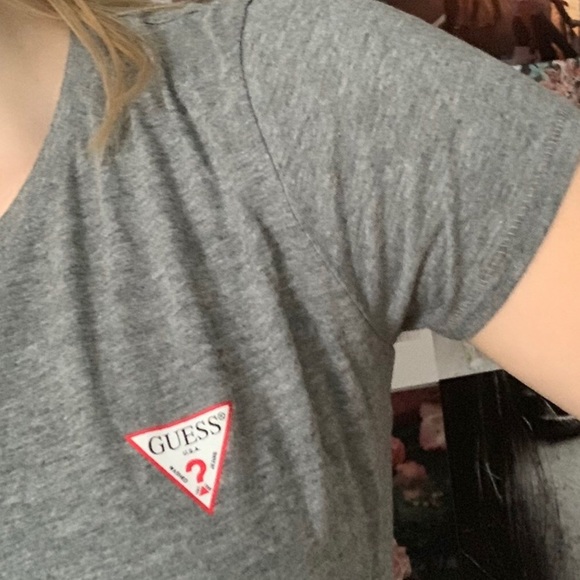Guess t-shirt from Avrey Ovard - Picture 2 of 4